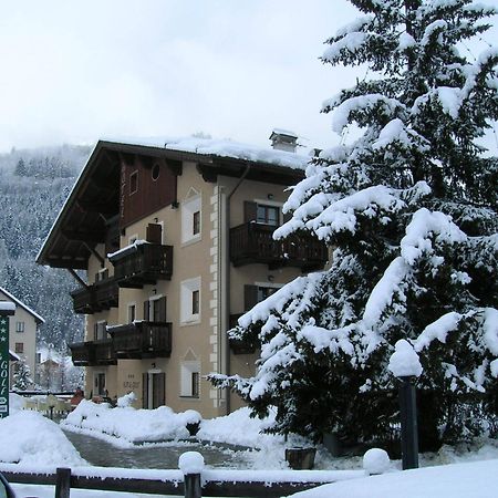 Alpi & Golf Hotel Bormio Kültér fotó